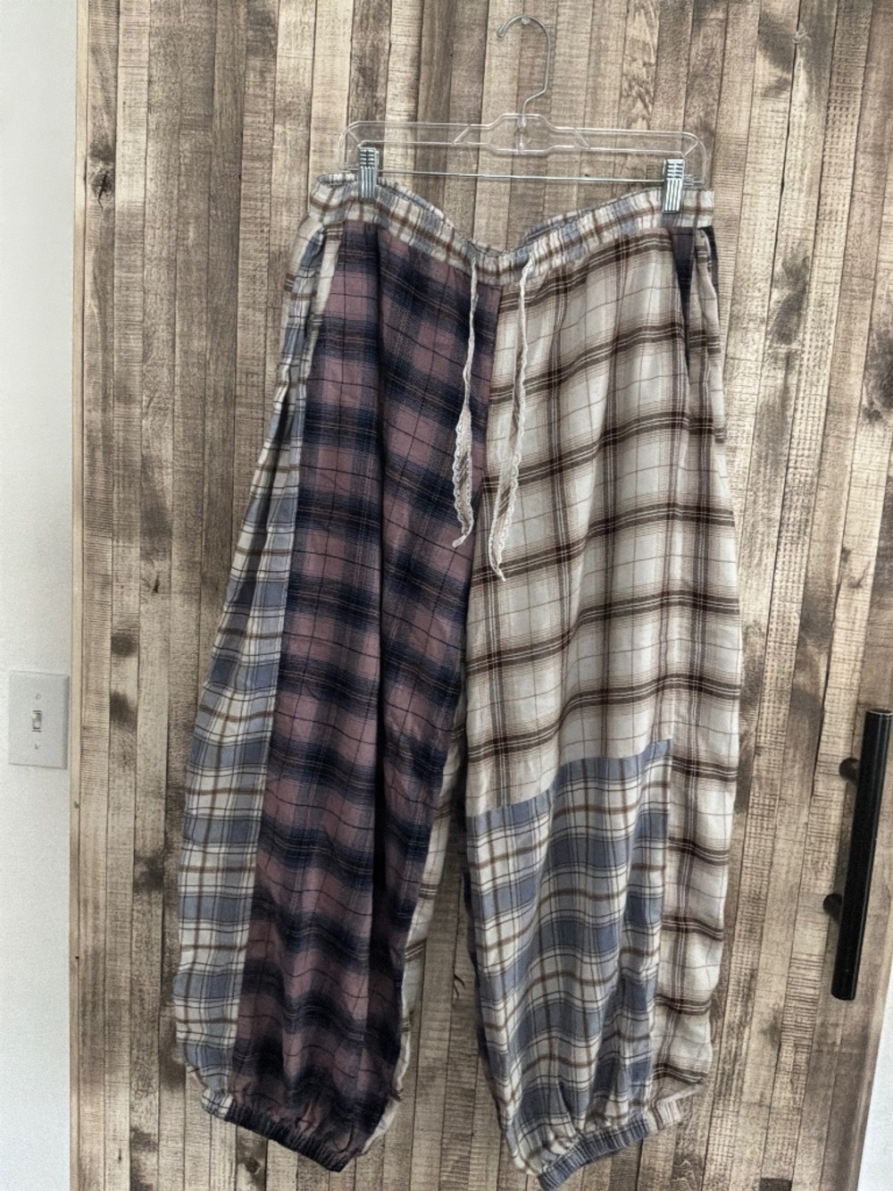 URBAN OUTFITTERS OUT FROM UNDER LOUNGE PANTS